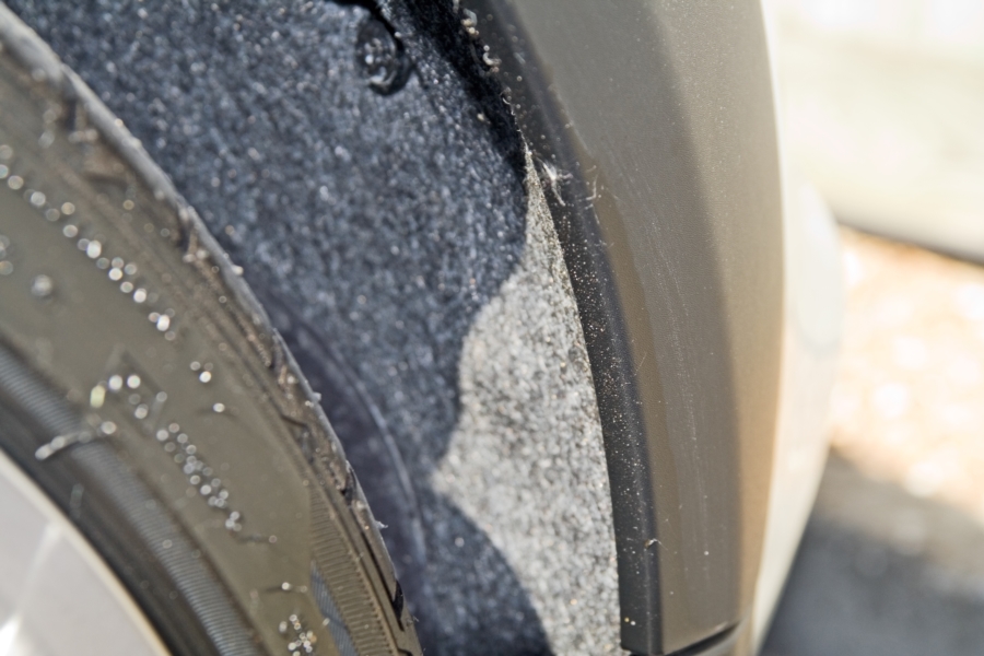 07-04-30_08 - Pepper White R56 MINI - Felt in Wheel Wells.jpg